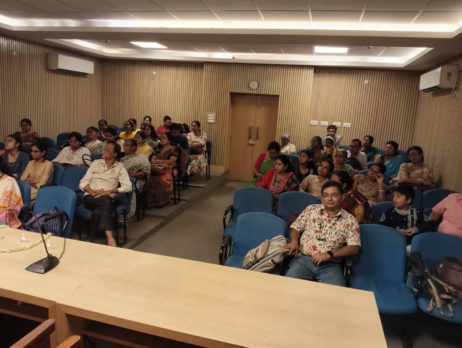 Audience listening at the programme